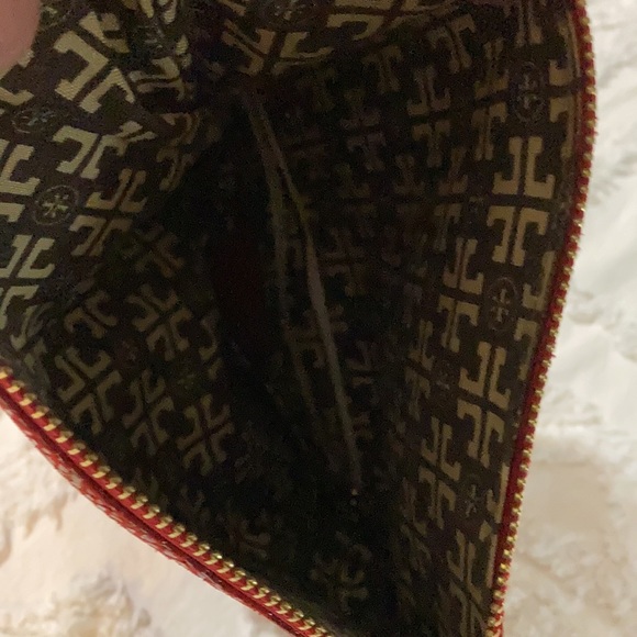 Tory Burch Bag/ clutch no bundles on this item - Picture 8 of 8